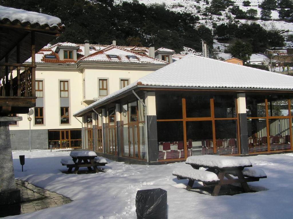 Hotel Santa Cristina Pola de Lena Exterior foto